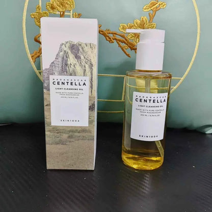 Skin1004 Centella Essence Makeup Remover – Hydrating and Moisturizing Formula